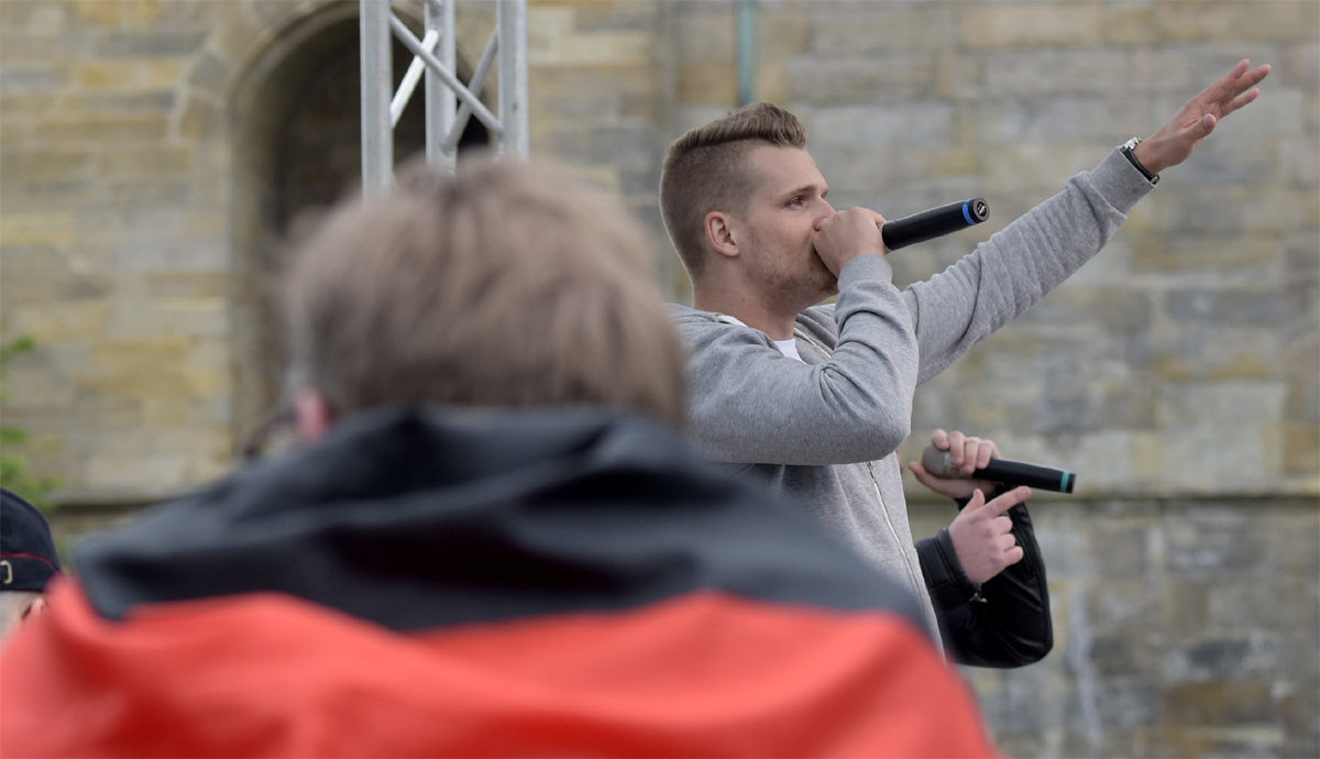 Rechtsrap: „Chris Ares“ und seine (exklusive) Heimatliebe - Belltower.News