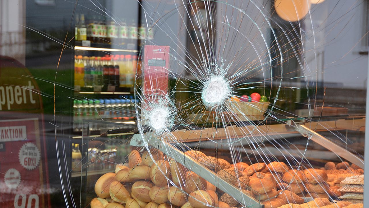 Angriff vor Bäckerei in Fulda