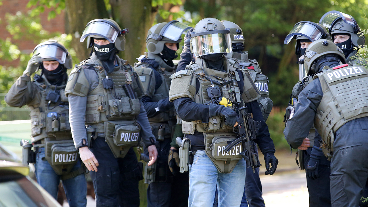 Polizeiproblem Einsatzkommando bezahlt NordkreuzSchießplatz mit