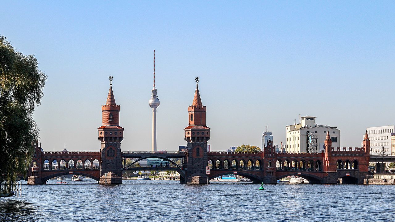 Berlin,_Oberbaumbrücke_--_2011_--_2282