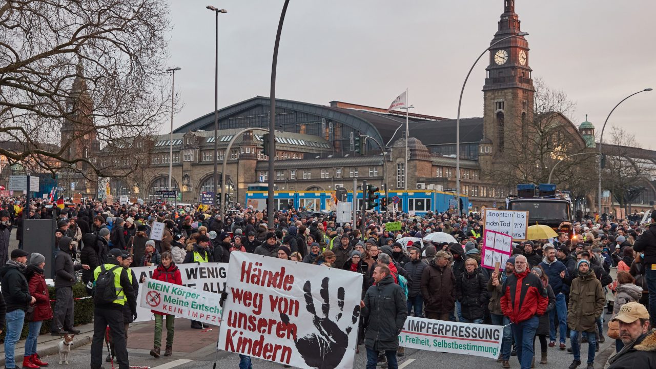 Coronavirus - Demonstration gegen die Maßnahmen in Hamburg