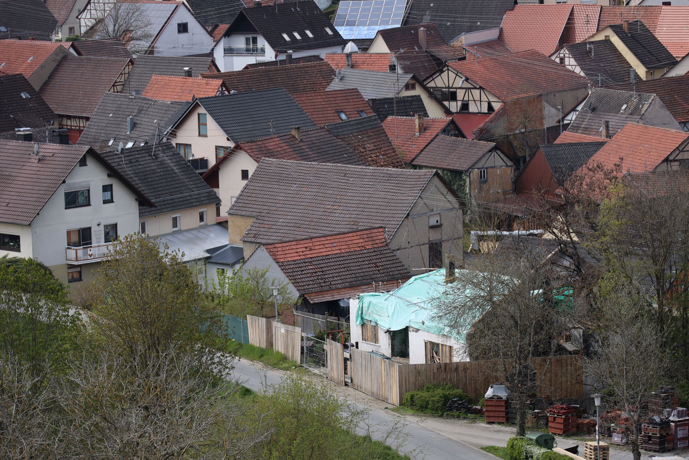 Reichsbürgerprozess Bobstadt: Der angebliche „Personenschützer-Reflex ...