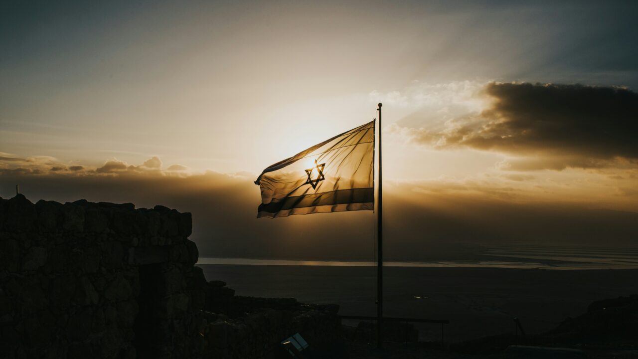 cole-keister-pOCQuo4b-3E-unsplash